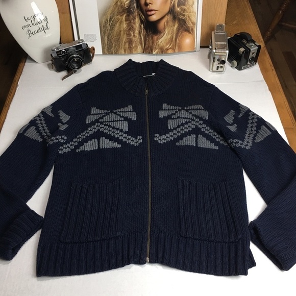 Sax Fifth Avenue Full zip sweater